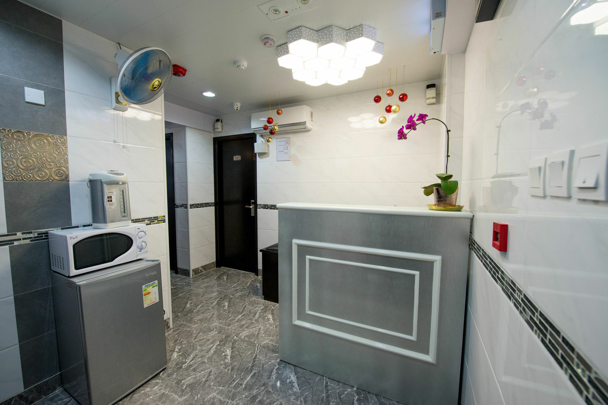 G Loft Hotel Kaulung Kültér fotó